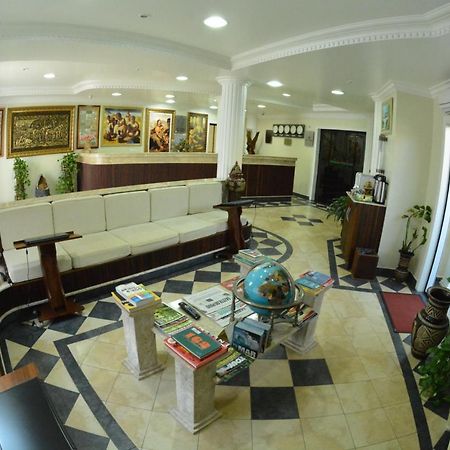 Italia Hotel Telêmaco Borba エクステリア 写真