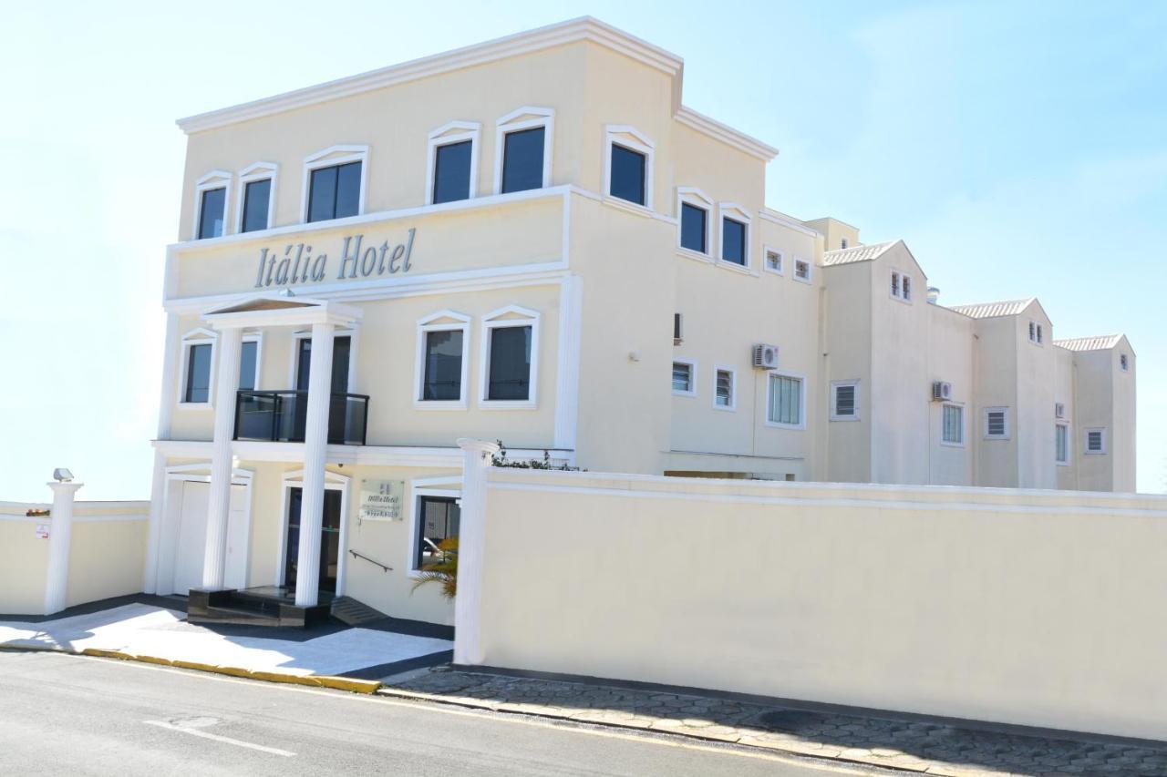 Italia Hotel Telêmaco Borba エクステリア 写真