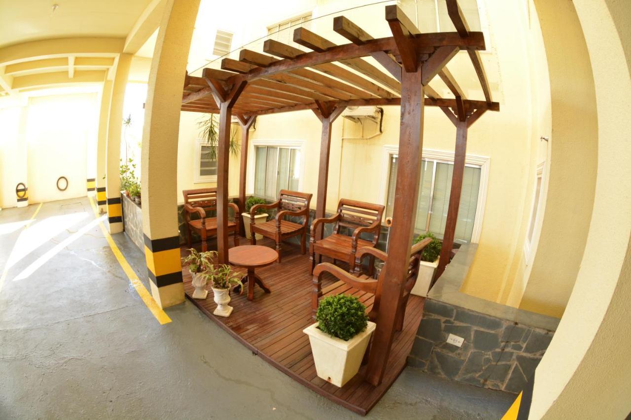 Italia Hotel Telêmaco Borba エクステリア 写真